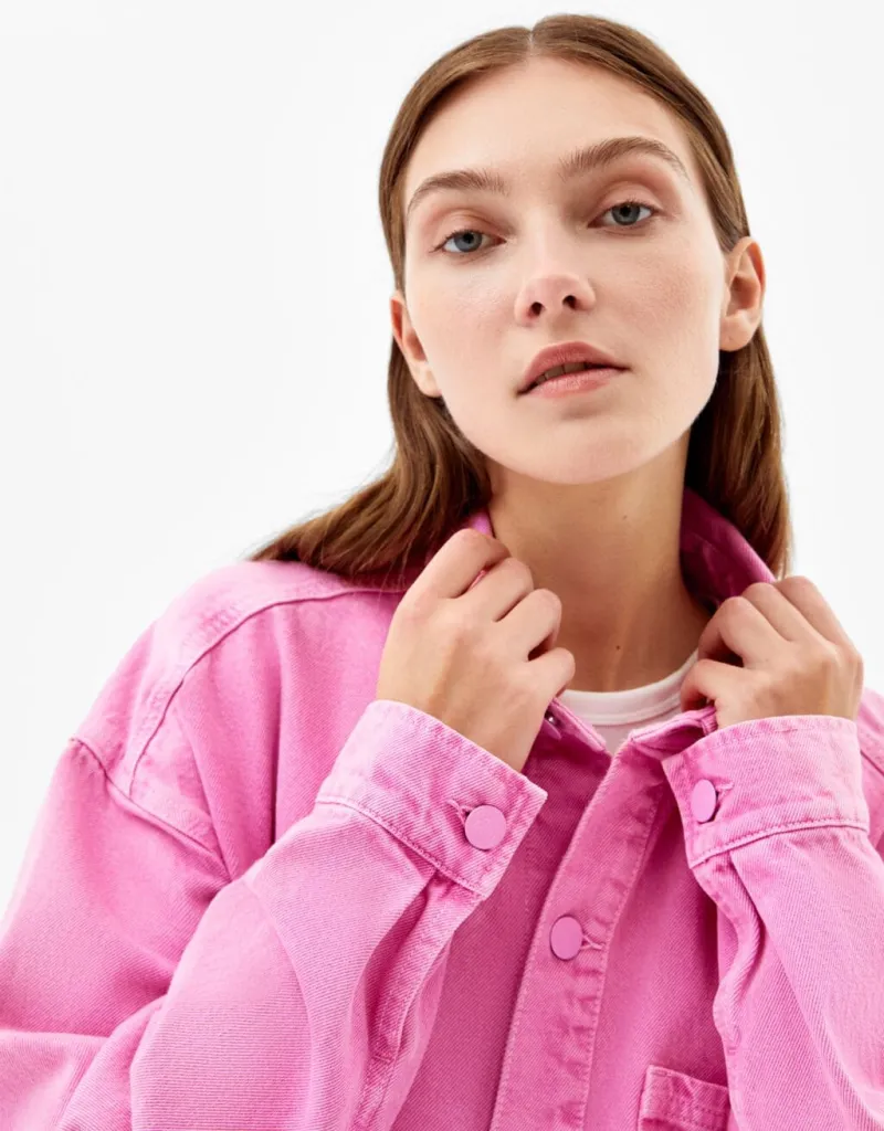 Farbige Hemdjacke aus Denim – Rosa